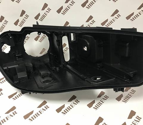 Правый корпус фары BMW X5/X6 F15 F16 2013-2019 XENON